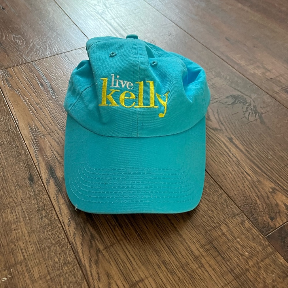 Live with Kelly and Ryan hat